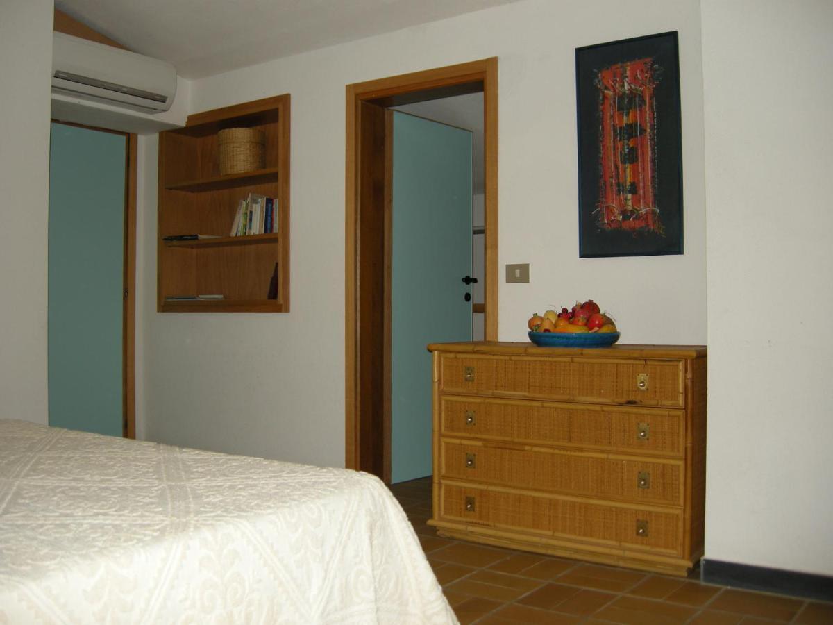Via Dei Gerani B&B Sinnai Habitación foto